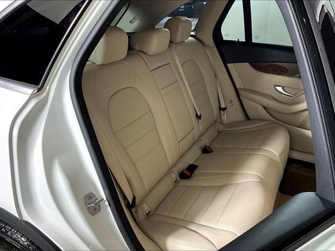 Used 2018 Mercedes-Benz GLC 300 4MATIC image 26