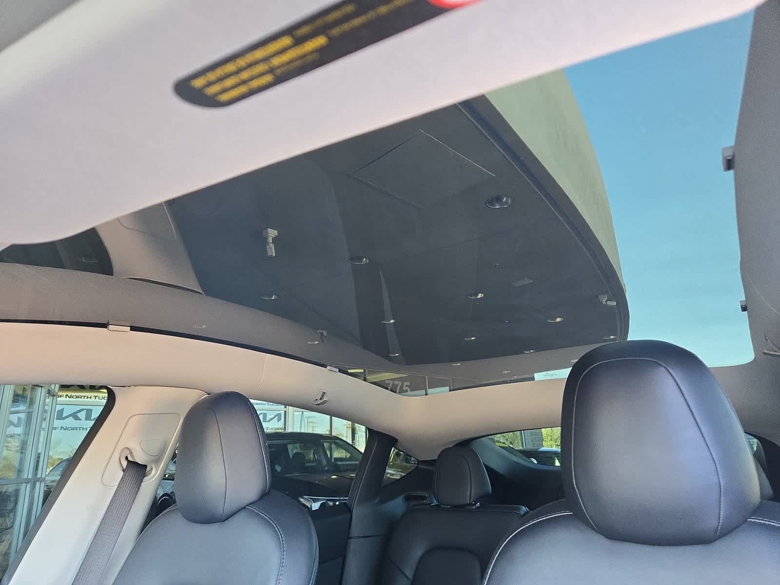 Used 2021 Tesla Model Y Long Range AWD/4WD image 19