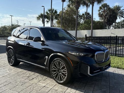Used 2024 BMW X5 xDrive40i AWD/4WD image 2