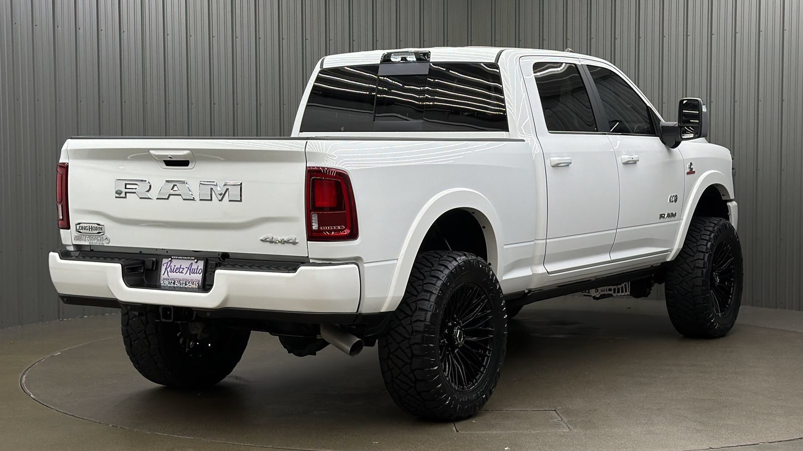 Used 2025 RAM 2500 Limited AWD/4WD image 5