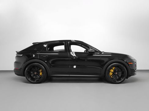 Certified 2026 Porsche Cayenne Turbo GT AWD/4WD image 13