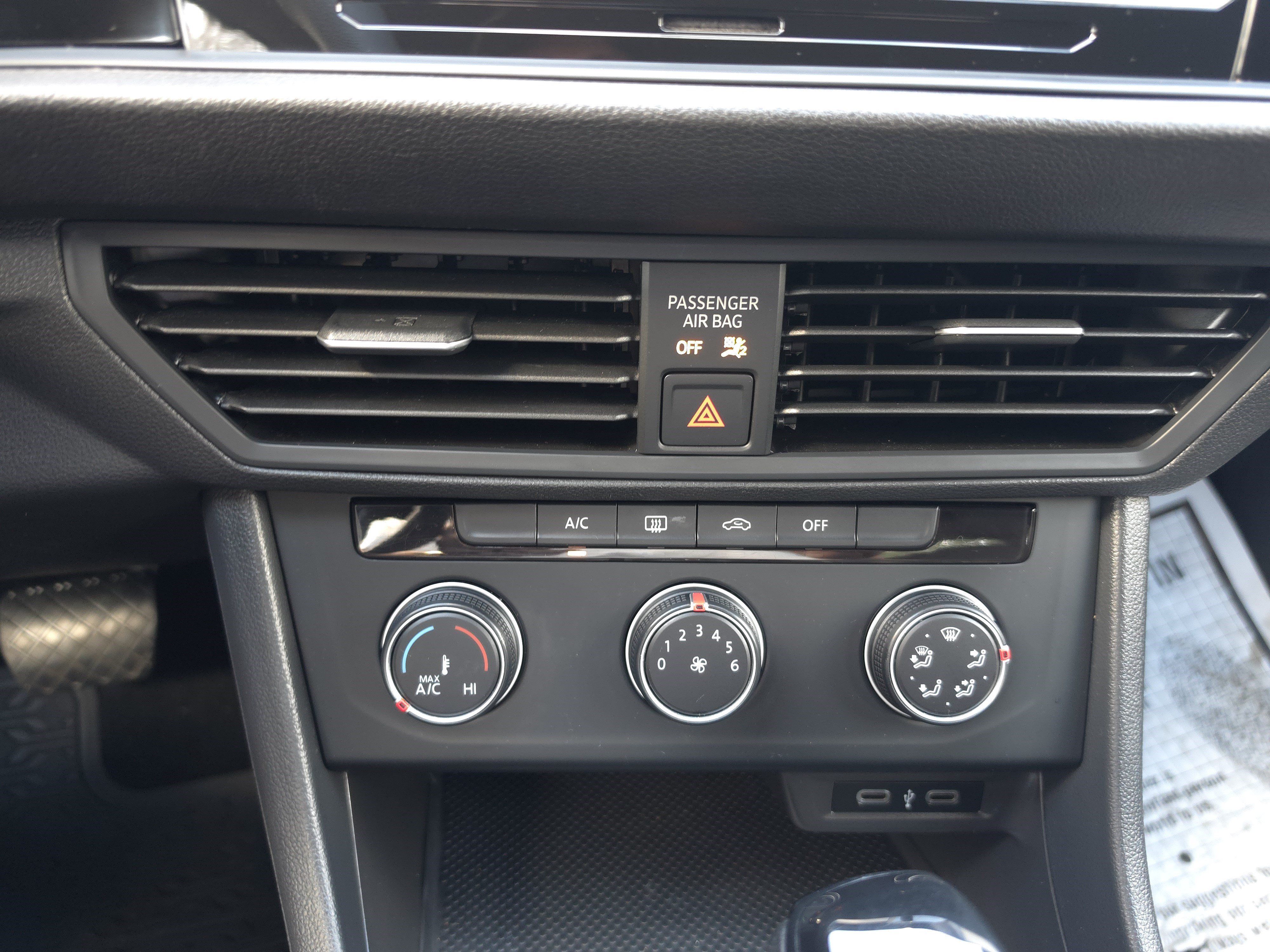 Used 2022 Volkswagen Jetta Sport FWD image 23