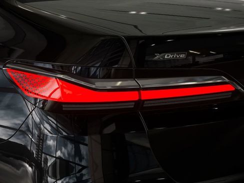 New 2026 BMW 760i xDrive image 8