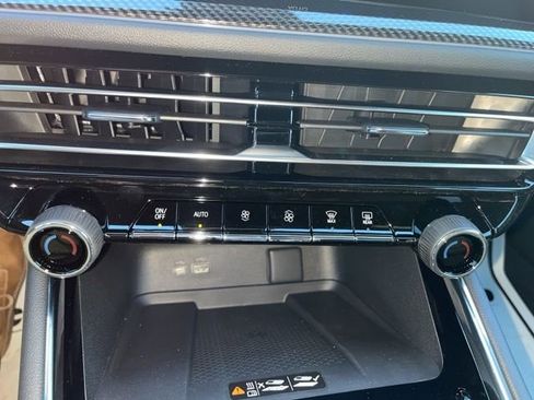 New 2026 Chevrolet Traverse High Country w/ LPO, Floor Liner Package image 32