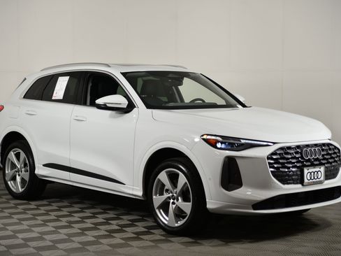 New 2025 Audi Q5 Premium Plus image 6