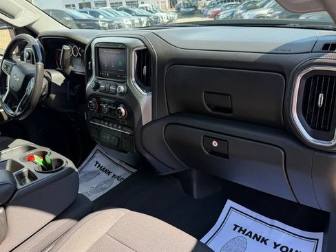 Used 2021 Chevrolet Silverado 1500 LT AWD/4WD image 19