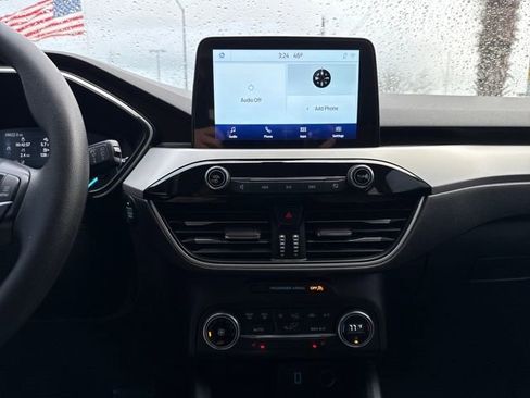 Used 2020 Ford Escape SE image 29