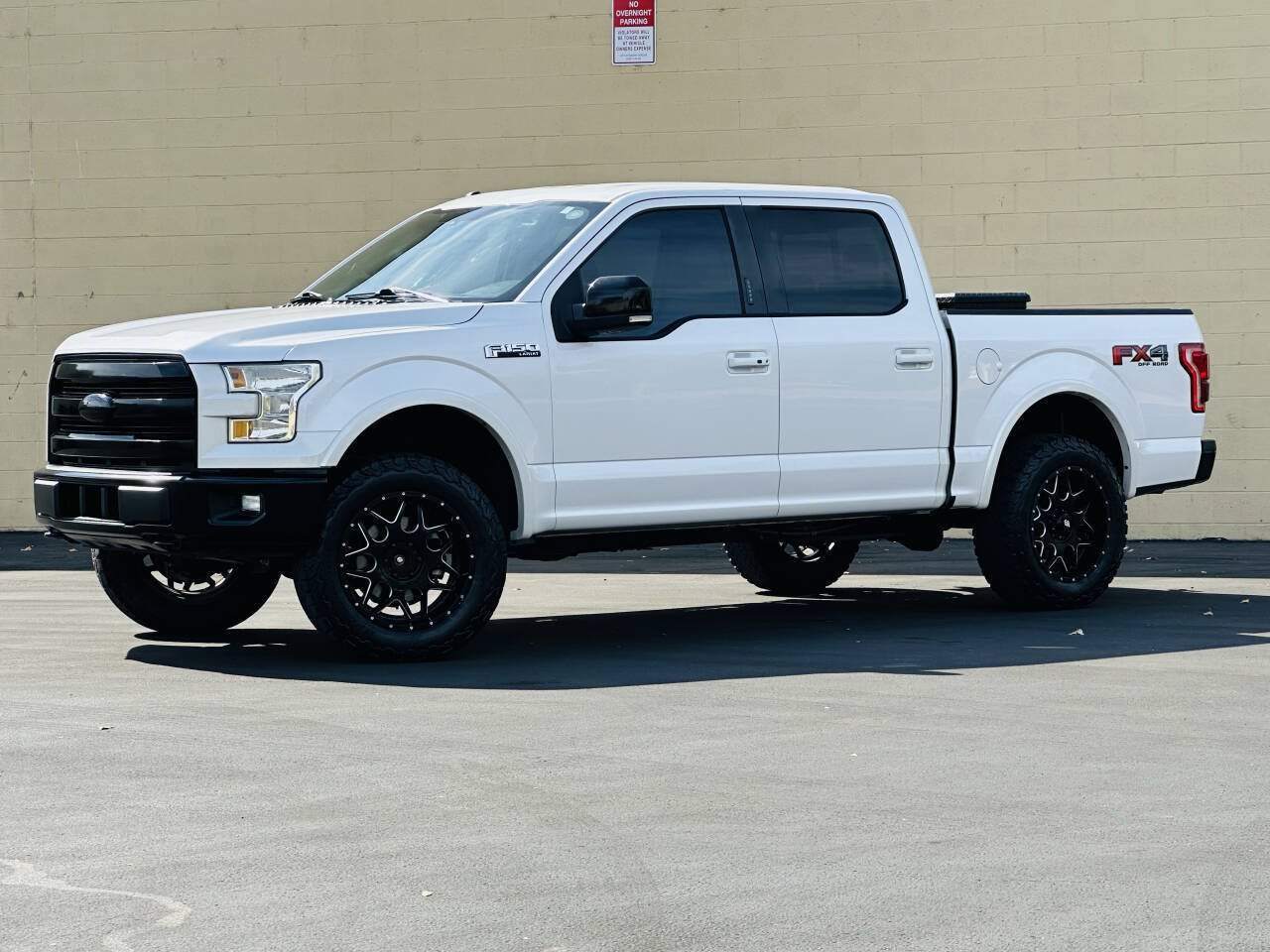 Used 2015 Ford F150 Lariat w/ Equipment Group 501A Mid AWD/4WD image 3