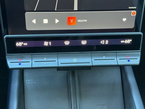 Used 2023 Fisker Ocean One image 27