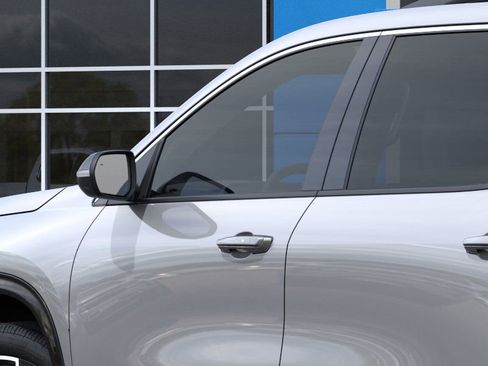 New 2026 Chevrolet Traverse High Country w/ LPO, Floor Liner Package image 12