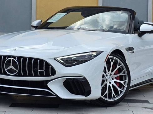 Used 2022 Mercedes-Benz SL 55 AMG 4MATIC image 1