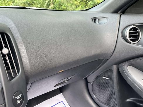Used 2010 Nissan 370Z Touring w/ Sport Pkg RWD image 32