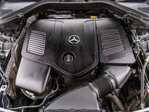 Used 2023 Mercedes-Benz GLC 300 4MATIC w/ Pinnacle Trim Package image 32