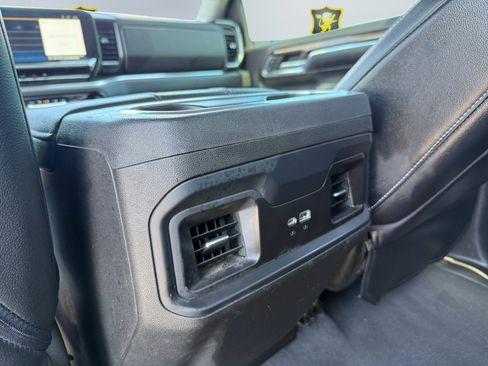 Used 2024 Chevrolet Silverado 3500 LT w/ Convenience Package AWD/4WD image 14