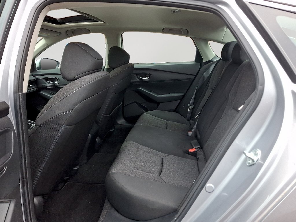 Used 2023 Honda Accord EX image 9