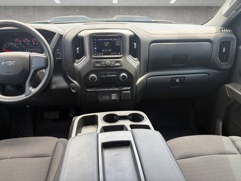 Used 2025 Chevrolet Silverado 1500 Custom Trail Boss AWD/4WD image 3