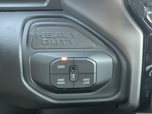 Used 2026 RAM 2500 Big Horn AWD/4WD image 26