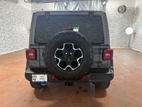 Used 2021 Jeep Wrangler Unlimited Rubicon 4xe w/ Cold Weather Group AWD/4WD image 6