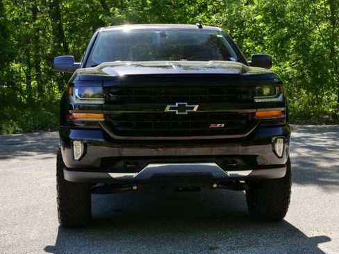 Used 2018 Chevrolet Silverado 1500 LT w/ All Star Edition image 5