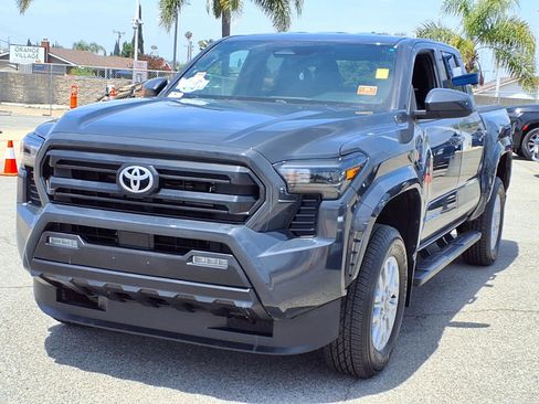 Used 2024 Toyota Tacoma SR5 AWD/4WD image 3