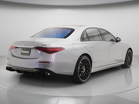 Used 2025 Mercedes-Benz S 63 AMG S image 4