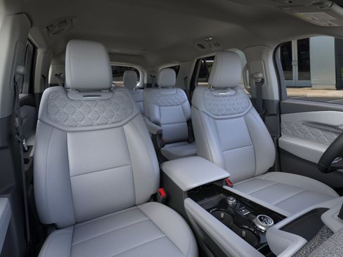 New 2026 Ford Explorer Platinum w/ LUX Leather Package AWD/4WD image 10