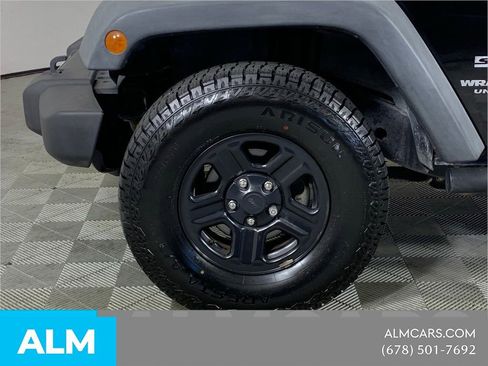 Used 2016 Jeep Wrangler Unlimited Sport w/ Connectivity Group image 18