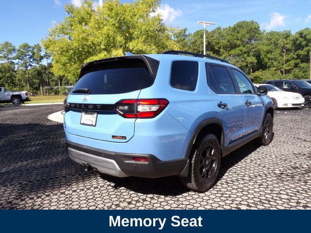 Used 2024 Honda Pilot TrailSport image 7