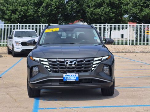Used 2022 Hyundai Tucson SEL w/ Cargo Package AWD/4WD image 3