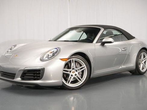 Used 2019 Porsche 911 Carrera 4 AWD/4WD image 1