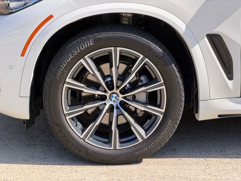 Used 2023 BMW X5 xDrive40i w/ M Sport Package image 9