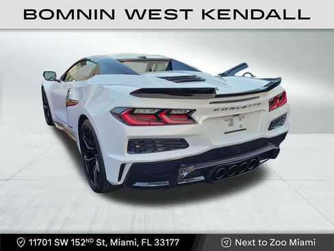 Used 2025 Chevrolet Corvette Z06 w/ Stealth Interior Trim Package image 3