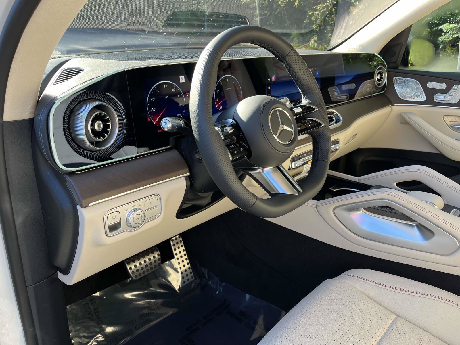 New 2027 Mercedes-Benz GLS 450 4MATIC image 36