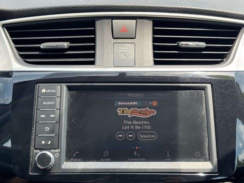 Used 2019 Nissan Sentra SV FWD image 18