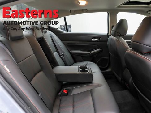 Used 2023 Nissan Altima 2.5 SR w/ SR Premium Package image 22