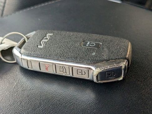 Certified 2022 Kia Telluride EX w/ EX Premium Package image 42