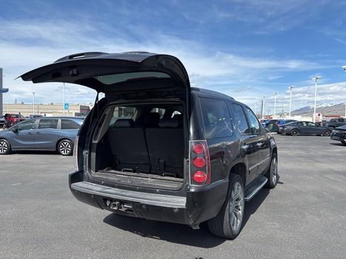 Used 2013 GMC Yukon Denali image 25