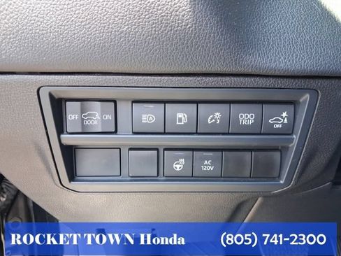 Used 2025 Toyota Sequoia Limited AWD/4WD image 22