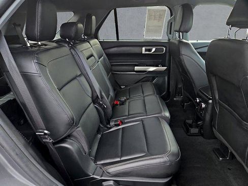Certified 2023 Ford Explorer XLT w/ Equipment Group 202A AWD/4WD image 24
