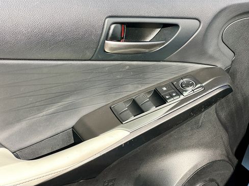 Used 2022 Lexus IS 350 F Sport image 17