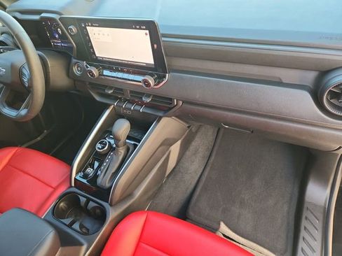 Used 2023 Chevrolet Colorado Trail Boss image 27