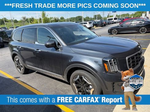 Used 2023 Kia Telluride S FWD image 3