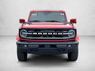 Used 2024 Ford Bronco Outer Banks AWD/4WD video 3