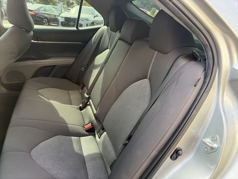 Used 2022 Toyota Camry LE FWD image 28