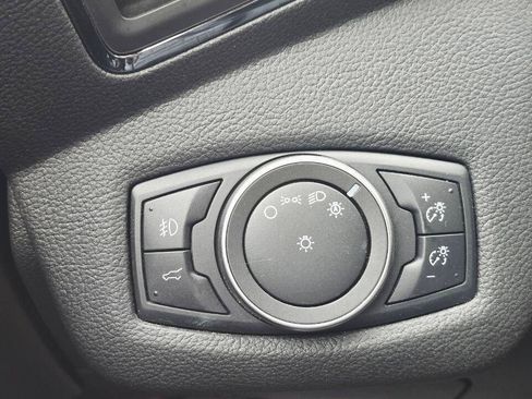 Used 2019 Ford Escape Titanium AWD/4WD image 29