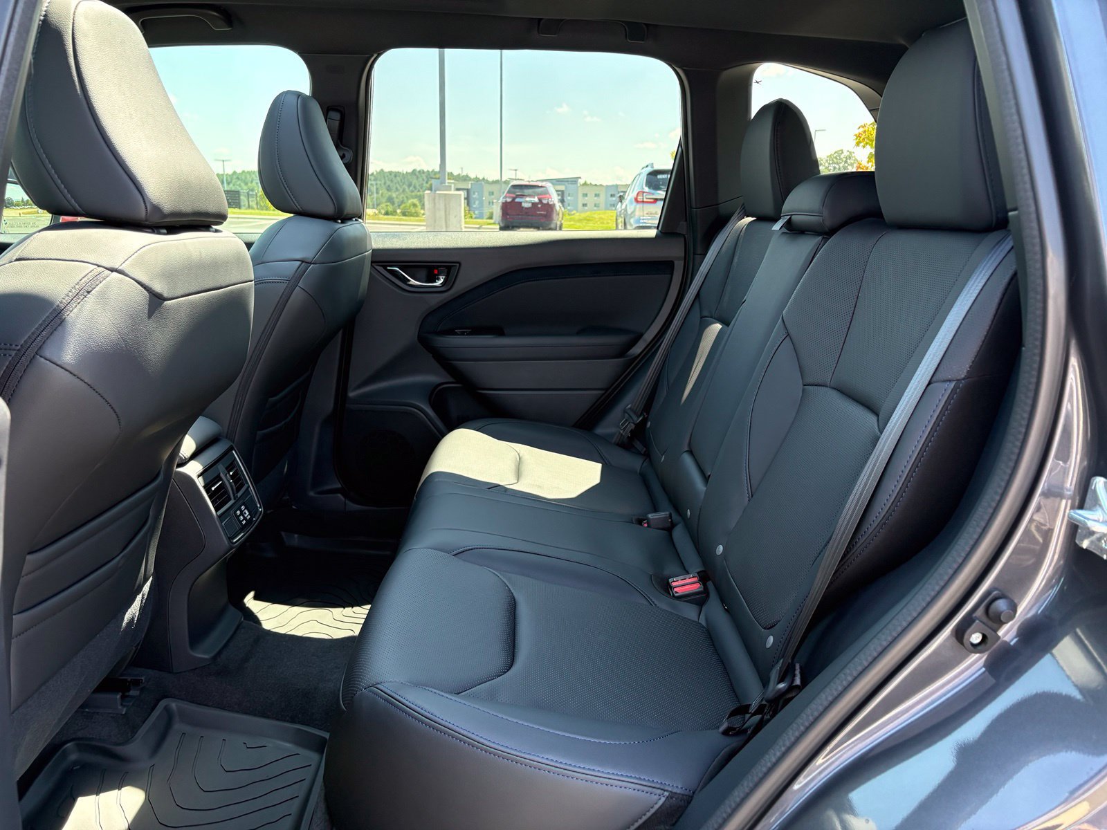 New 2026 Subaru Forester Limited AWD/4WD image 31