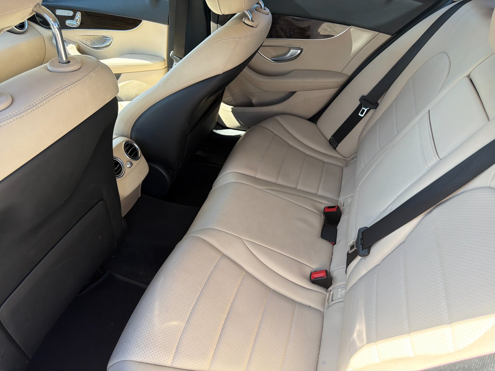 Used 2016 Mercedes-Benz C 300 Sedan image 9