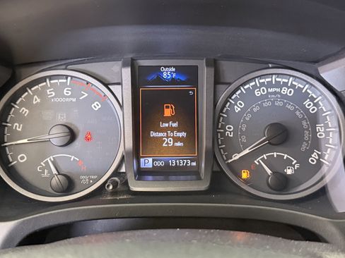 Used 2016 Toyota Tacoma TRD Off-Road w/ Towing Package image 27