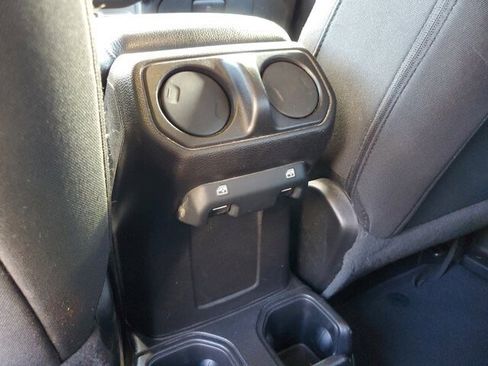 Used 2021 Jeep Wrangler Unlimited Sport image 14