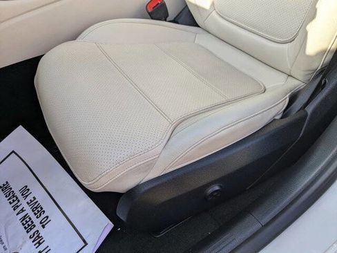 Used 2022 Mercedes-Benz C 300 4MATIC Sedan image 17